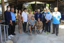 ทน.แม่สอด ร่วมกับผู้ใจบุญลงพื้นที่เยี่ยมเยือนผู้ป่วยติดเตียง ในเขตเทศบาลนครแม่สอด