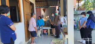 ทน.แม่สอด ร่วมกับนายอัครเดช ตาสะหลี บริษัทแม่สอดฟรีโซน จำกัด ลงพื้นที่เยี่ยมผู้ป่วยติดเตียงและผู้พิการ เขตเทศบาลนครแม่สอด    