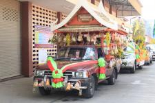 เทศบาลนครแม่สอด จัดขบวนแห่สงกรานต์ ประจำปี 2561 เพื่อสืบสานประเพณีและวัฒนธรรมอันดีงามของไทย 16 เมษายน 2561