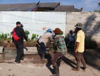 ทน.แม่สอด ลงพื้นที่ตรวจความเรียบร้อยการวางท่อระบายน้ำ ชุมชนประชารักษ์ เขตเทศบาลนครแม่สอด