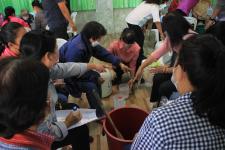 ทน.แม่สอด จัดโครงการฝึกอาชีพให้ความรู้ชุมชนในเขตเทศบาลนครแม่สอด “หลักสูตรน้ำยาดันฝุ่น น้ำยาซักผ้า” 