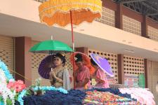 เทศบาลนครแม่สอด จัดขบวนแห่สงกรานต์ ประจำปี 2561 เพื่อสืบสานประเพณีและวัฒนธรรมอันดีงามของไทย 16 เมษายน 2561