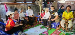 ทน.แม่สอด ลงพื้นที่เยี่ยมผู้ประสบเหตุอัคคีภัย ณ บ้านเลขที่ 39/3 ชุมชนสองแคว 2 เทศบาลนครแม่สอด