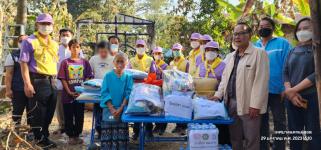 ทน.แม่สอด รองผู้ว่าราชการจังหวัดตาก และหน่วยงานที่เกี่ยวข้อง ลงพื้นที่เยี่ยมผู้ประสบเหตุอัคคีภัย ชุมชนสองแคว 2 