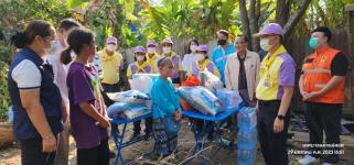 ทน.แม่สอด รองผู้ว่าราชการจังหวัดตาก และหน่วยงานที่เกี่ยวข้อง ลงพื้นที่เยี่ยมผู้ประสบเหตุอัคคีภัย ชุมชนสองแคว 2 