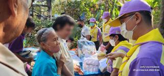 ทน.แม่สอด รองผู้ว่าราชการจังหวัดตาก และหน่วยงานที่เกี่ยวข้อง ลงพื้นที่เยี่ยมผู้ประสบเหตุอัคคีภัย ชุมชนสองแคว 2 