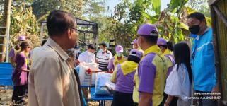 ทน.แม่สอด รองผู้ว่าราชการจังหวัดตาก และหน่วยงานที่เกี่ยวข้อง ลงพื้นที่เยี่ยมผู้ประสบเหตุอัคคีภัย ชุมชนสองแคว 2 