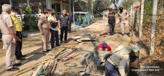 ทน.แม่สอด ลงพื้นที่ตรวจความเรียบร้อยการก่อสร้างท่อระบายน้ำ ชุมชนชุมพลพัฒนา เขตเทศบาลนครแม่สอด