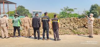 ทน.แม่สอด ลงพื้นที่ตรวจความเรียบร้อยการก่อสร้างท่อระบายน้ำ ชุมชนชุมพลพัฒนา เขตเทศบาลนครแม่สอด