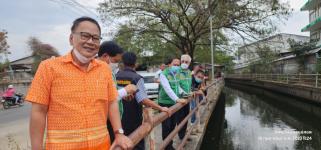 ทน.แม่สอด ลงพื้นที่ดำเนินการเปิดทางน้ำไหล สะพานหลังโรงเรียนเทศบาลวัดมณีไพรสณฑ์ 