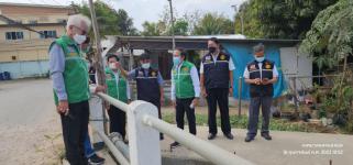 ทน.แม่สอด ลงพื้นที่ดำเนินการเปิดทางน้ำไหล สะพานหลังโรงเรียนเทศบาลวัดมณีไพรสณฑ์ 