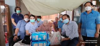 ทน.แม่สอด ลงพื้นที่มอบใบประกาศเกียรติคุณแด่ผู้สูงอายุที่มีอายุมากที่สุดของอำเภอแม่สอด และเยี่ยมเยือนผู้ป่วยติดเตียงและผู้พิการ 