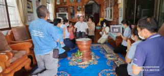 ทน.แม่สอด ลงพื้นที่มอบใบประกาศเกียรติคุณแด่ผู้สูงอายุที่มีอายุมากที่สุดของอำเภอแม่สอด และเยี่ยมเยือนผู้ป่วยติดเตียงและผู้พิการ 