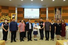 ทน.แม่สอด ร่วมพิธีมอบเครื่องหมายเชิดชูเกียรติ “สดุดีป้องกัน”  ให้แก่ เด็กหญิงวรรณศพร มิ่งขวัญตา และให้กำลังใจแก่ผู้ประสบอัคคีภัย