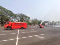 ทน.แม่สอด ดำเนินการฉีดล้างถนนและพ่นละอองน้ำเพื่อลดปัญหาฝุ่นละออง (PM2.5) เขตเทศบาลนครแม่สอด