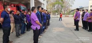 ทน.แม่สอด ร่วมกับ นายอัครเดช ตาสะหลี บริษัทแม่สอดฟรีโซน จำกัด  สนับสนุนมอบชุดทำงาน เพื่อสนับสนุนการทำงานและเป็นขวัญกำลังใจบุคลกร                 