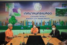 ทน.แม่สอด ร่วมกับ กฟภ.อำเภอแม่สอด จัดประชุมปรึกษาหารืองานก่อสร้างปรับปรุงระบบไฟฟ้าเป็นเคเบิลใต้ดิน บริเวณถนนประสาทวิถี อำเภอแม่สอด จังหวัดตาก