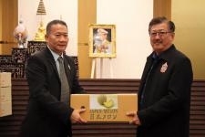 เมื่อวันที่ 1– 2 มิถุนายน 2559 ดร.เทอดเกียรติ  ชินสรนันท์ นายกเทศมนตรีนครแม่สอด ได้นำคณะผู้บริหาร สมาชิกสภาเทศบาล ที่ปรึกษานายกเทศมนตรี หัวหน้าส่วนราชการ พนักงานเทศบาล และเจ้าหน้าที่ที่เกี่ยวข้อง เดินทางไปศึกษาดูงานด้านการบริหารจัดการบ้านเมืองที่ดี 