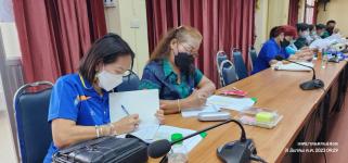 ทน.แม่สอด จัดประชุมสรุปผลการสำรวจและประเมินความจำเป็นเร่งด่วนแก่ผู้ประสบปัญหาทางสังคมในเขตเทศบาลนครแม่สอด