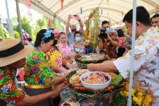 ทน.แม่สอด จัดโครงการประเพณีอาหารพื้นเมืองท้องถิ่น เทศบาลนครแม่สอด ประจำปี 2566