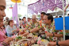 ทน.แม่สอด จัดโครงการประเพณีอาหารพื้นเมืองท้องถิ่น เทศบาลนครแม่สอด ประจำปี 2566