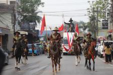 ทน.แม่สอด ร่วมพิธีอัญเชิญพระบรมรูปหล่อสมเด็จพระเจ้าตากสินมหาราช (ทรงม้า) ประดิษฐาน ณ วงเวียนแยกอุ้มผาง อำเภอแม่สอด จังหวัดตาก