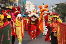 ทน.แม่สอด ร่วมพิธีอัญเชิญพระบรมรูปหล่อสมเด็จพระเจ้าตากสินมหาราช (ทรงม้า) ประดิษฐาน ณ วงเวียนแยกอุ้มผาง อำเภอแม่สอด จังหวัดตาก