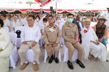 ทน.แม่สอด ร่วมพิธีอัญเชิญพระบรมรูปหล่อสมเด็จพระเจ้าตากสินมหาราช (ทรงม้า) ประดิษฐาน ณ วงเวียนแยกอุ้มผาง อำเภอแม่สอด จังหวัดตาก