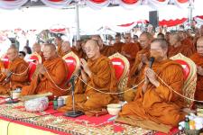 ทน.แม่สอด ร่วมพิธีอัญเชิญพระบรมรูปหล่อสมเด็จพระเจ้าตากสินมหาราช (ทรงม้า) ประดิษฐาน ณ วงเวียนแยกอุ้มผาง อำเภอแม่สอด จังหวัดตาก