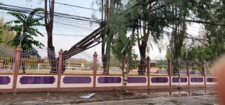 ทน.แม่สอด ลงพื้นที่สำรวจจากผลกระทบของพายุฤดูร้อน 