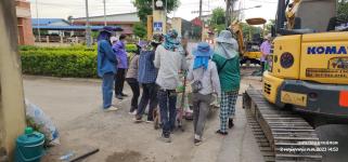 ทน.แม่สอด ลงพื้นที่ติดตามความคืบหน้าโครงการปรับปรุงผิวจราจรพร้อมยกฝาท่อระบายน้ำ บริเวณถนนชิดวนา 