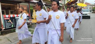 ทน.แม่สอด ร่วมประเพณีแห่พระพุทธรูป 28 พระองค์  