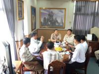 นายกฝอ นายกเทศมนตรีนครแม่สอด จับมือ นายกเทศมนตรีเมืองเมียวดี จัดการแข่งขันฟุตบอลเชื่อมความสัมพันธ์ บ้านพี่-เมืองน้อง แม่สอด-เมียวดี Sister City