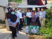 ทน.แม่สอด ลงพื้นที่มอบสิ่งของและถุงยังชีพแก่ผู้ยากไร้ ในเขตเทศบาลนครแม่สอด