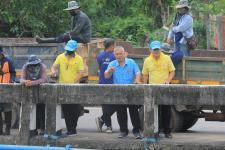 ทน.แม่สอด จัดกิจกรรมจิตอาสาบำเพ็ญสาธารณประโยชน์เนื่องในโอกาสวันเฉลิมพระชนมพรรษาสมเด็จพระนางเจ้าฯ พระบรมราชินี 