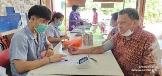 ทน.แม่สอด คลินิกชุมชนอบอุ่นให้บริการตรวจคัดกรองผู้สูงอายุ ชุมชนสองแคว 1 เขตเทศบาลนครแม่สอด 
