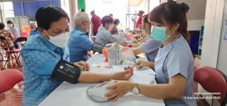 ทน.แม่สอด คลินิกชุมชนอบอุ่นให้บริการตรวจคัดกรองผู้สูงอายุ ชุมชนตาลเดี่ยว เขตเทศบาลนครแม่สอด 