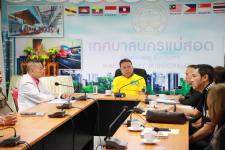 เทศบาลนครแม่สอดร่วมบริษัท THAI FIGHT ประชุมการแข่งขันชกมวยไทยรอบรองชนะเลิศ