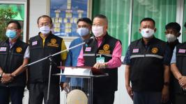 ทน.แม่สอดมอบเงินช่วยเหลือผู้ประสบสภาวะยากลำบากจากสถานการณ์โควิด-19 วันที่ 4