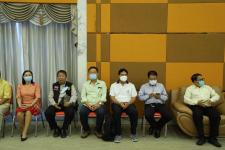 ทน.แม่สอด พิธีมอบป้าย “ร้านอาหารสะอาด รสชาติอร่อย” โครงการอบรมการสุขาภิบาลอาหารสำหรับผู้ประกอบการร้านอาหาร