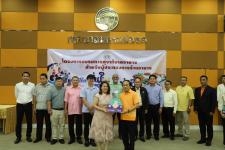 ทน.แม่สอด พิธีมอบป้าย “ร้านอาหารสะอาด รสชาติอร่อย” โครงการอบรมการสุขาภิบาลอาหารสำหรับผู้ประกอบการร้านอาหาร