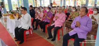 ทน.แม่สอด ร่วมพิธีถวายเทียนจำนำพรรษา ชมรมผู้สูงอายุเทศบาลนครแม่สอด