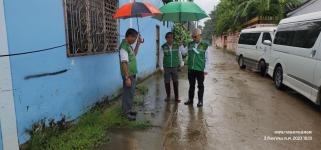 ทน.แม่สอด ลงพื้นที่สำรวจจุดน้ำท่วมขัง และเฝ้าระวังติดตามสถานการณ์ เตรียมพร้อมหลังฝนตกอย่างต่อเนื่อง