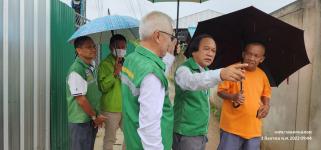 ทน.แม่สอด ลงพื้นที่สำรวจจุดน้ำท่วมขัง และเฝ้าระวังติดตามสถานการณ์ เตรียมพร้อมหลังฝนตกอย่างต่อเนื่อง