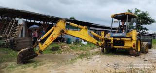 ทน.แม่สอด ลงพื้นที่แก้ไขปัญหาน้ำท่วมขัง รอการระบาย ถนนสายแม่สอด - แม่ตาว