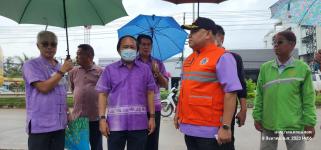 ทน.แม่สอด ร่วมกับ รองผู้ว่าฯ ตาก และหน่วยงานต่างๆ ลงพื้นที่ติดตามสถานการณ์น้ำท่วมในเขตเทศบาลนครแม่สอด