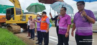 ทน.แม่สอด ร่วมกับ รองผู้ว่าฯ ตาก และหน่วยงานต่างๆ ลงพื้นที่ติดตามสถานการณ์น้ำท่วมในเขตเทศบาลนครแม่สอด