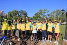 ดร.เทอดเกียรติ ชินสรนันท์  นายกเทศมนตรีนครแม่สอด นำคณะผู้บริหาร สมาชิกสภาเทศบาลนครแม่สอด  ข้าราชการ พนักงาน ร่วมกิจกรรม Bike For Dad ปั่นเพื่อพ่อ