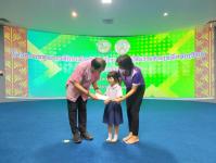 ทน.แม่สอด มอบทุนการศึกษาตามโครงการทุนการศึกษาสำหรับนักศึกษาและการให้ความช่วยเหลือนักเรียนในเขตเทศบาลนครแม่สอด