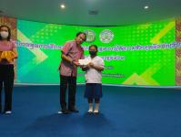 ทน.แม่สอด มอบทุนการศึกษาตามโครงการทุนการศึกษาสำหรับนักศึกษาและการให้ความช่วยเหลือนักเรียนในเขตเทศบาลนครแม่สอด